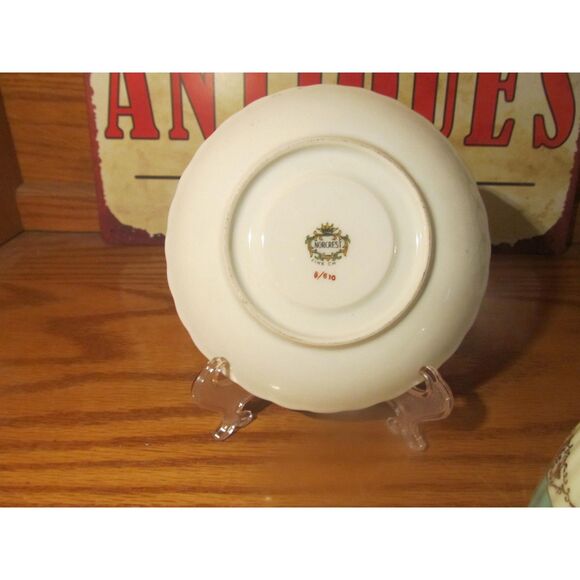Vintage Norcrest Teacup & Saucer - Picture 3 of 4